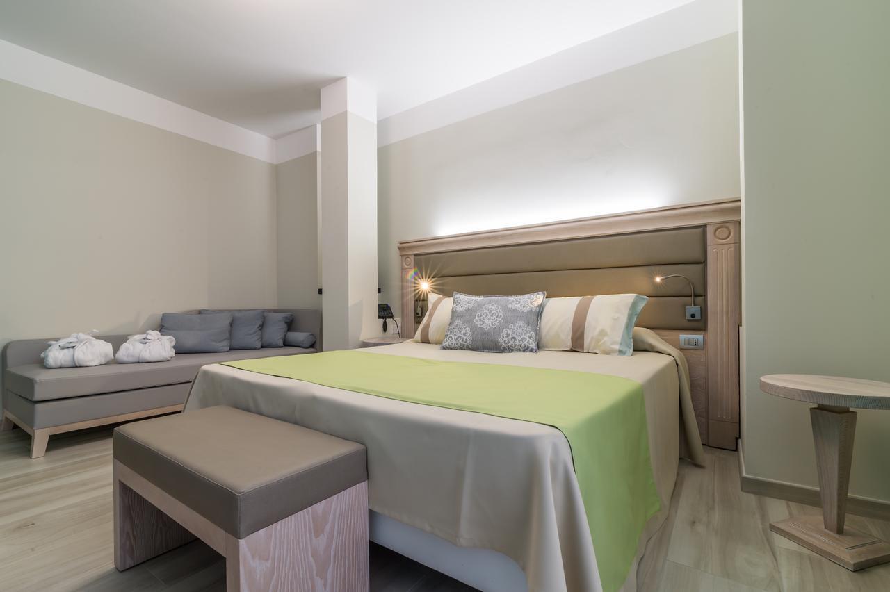 קליארי L'Ambasciata Hotel De Charme מראה חיצוני תמונה