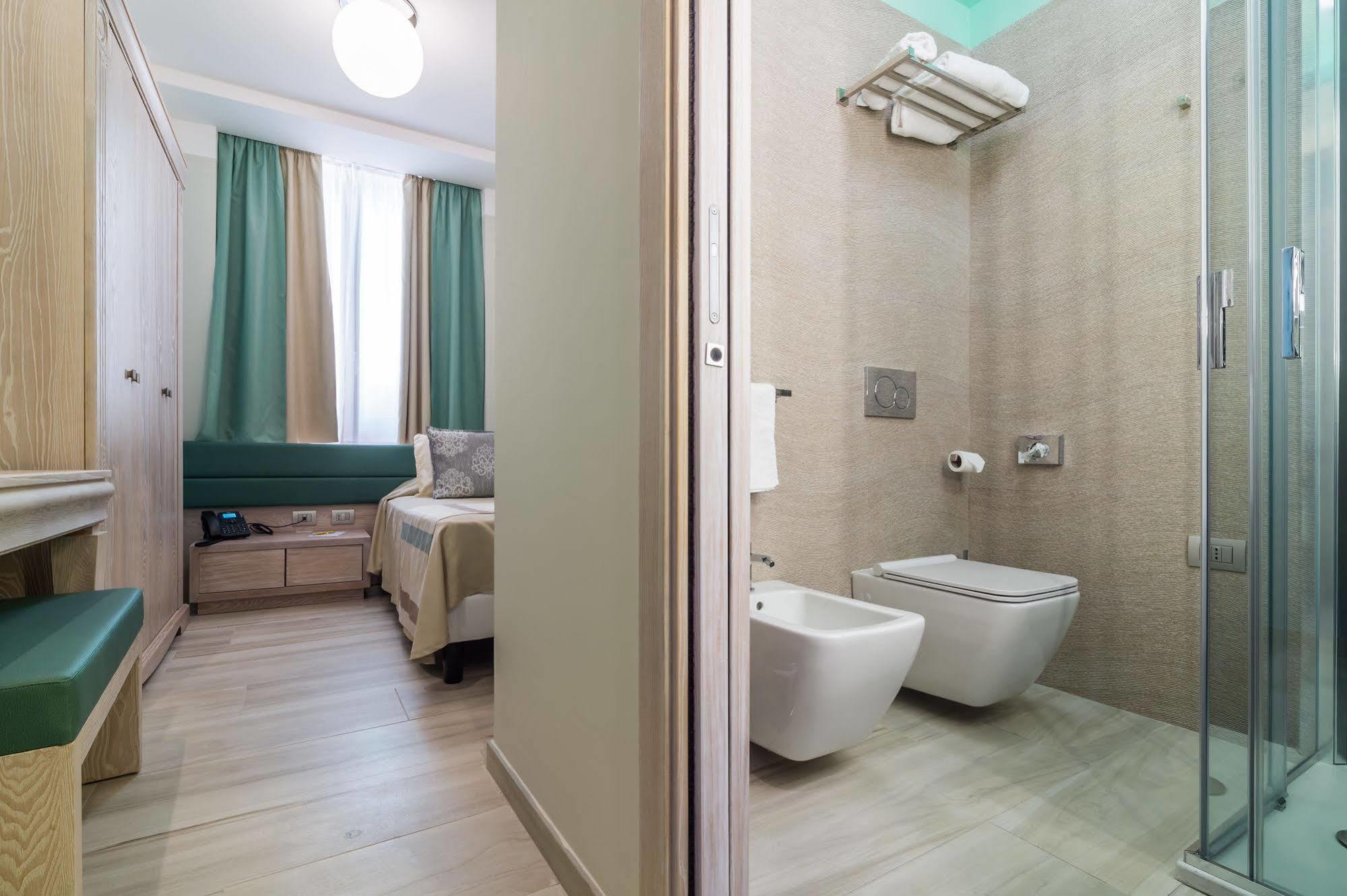 קליארי L'Ambasciata Hotel De Charme מראה חיצוני תמונה