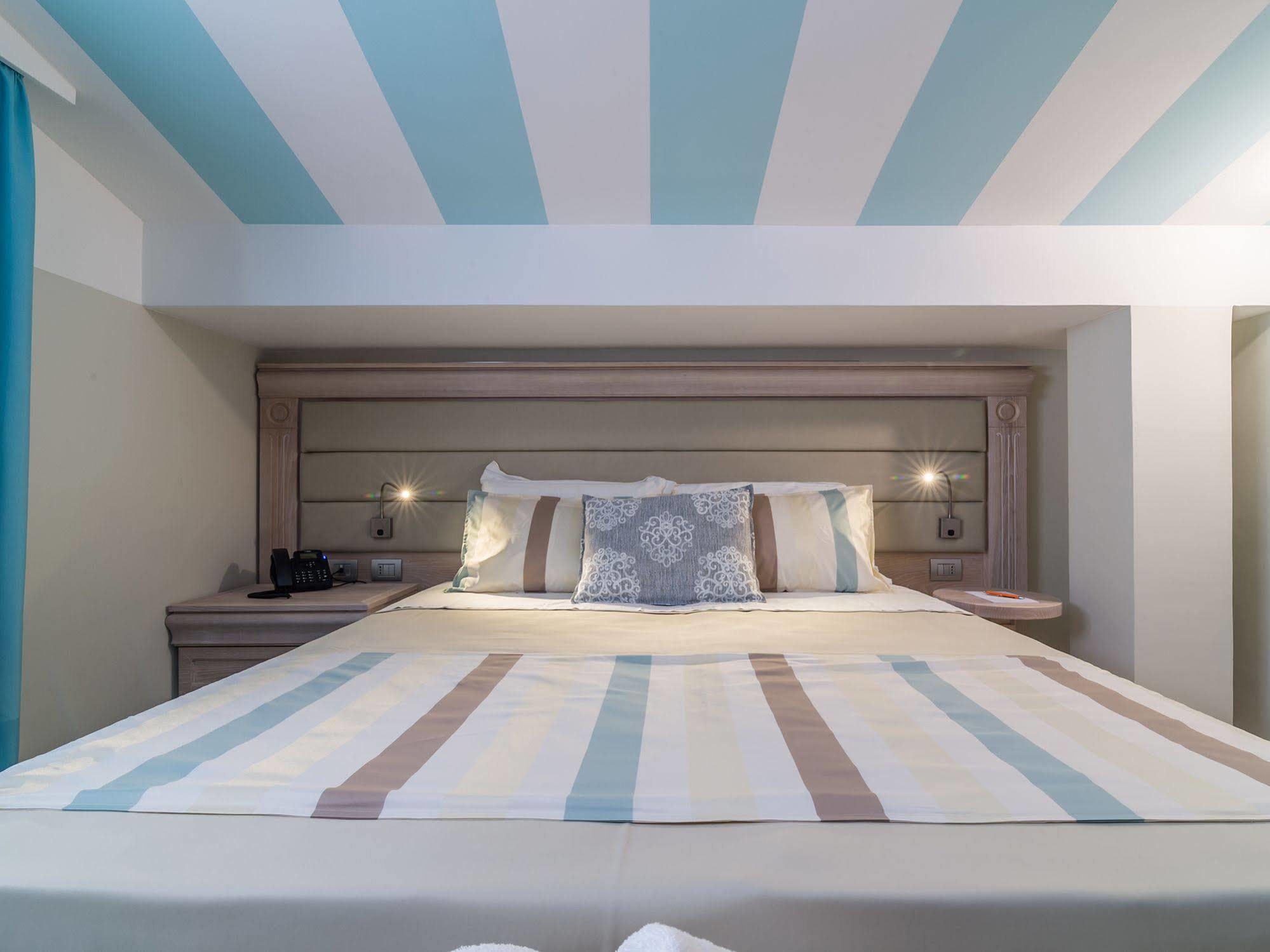 קליארי L'Ambasciata Hotel De Charme מראה חיצוני תמונה