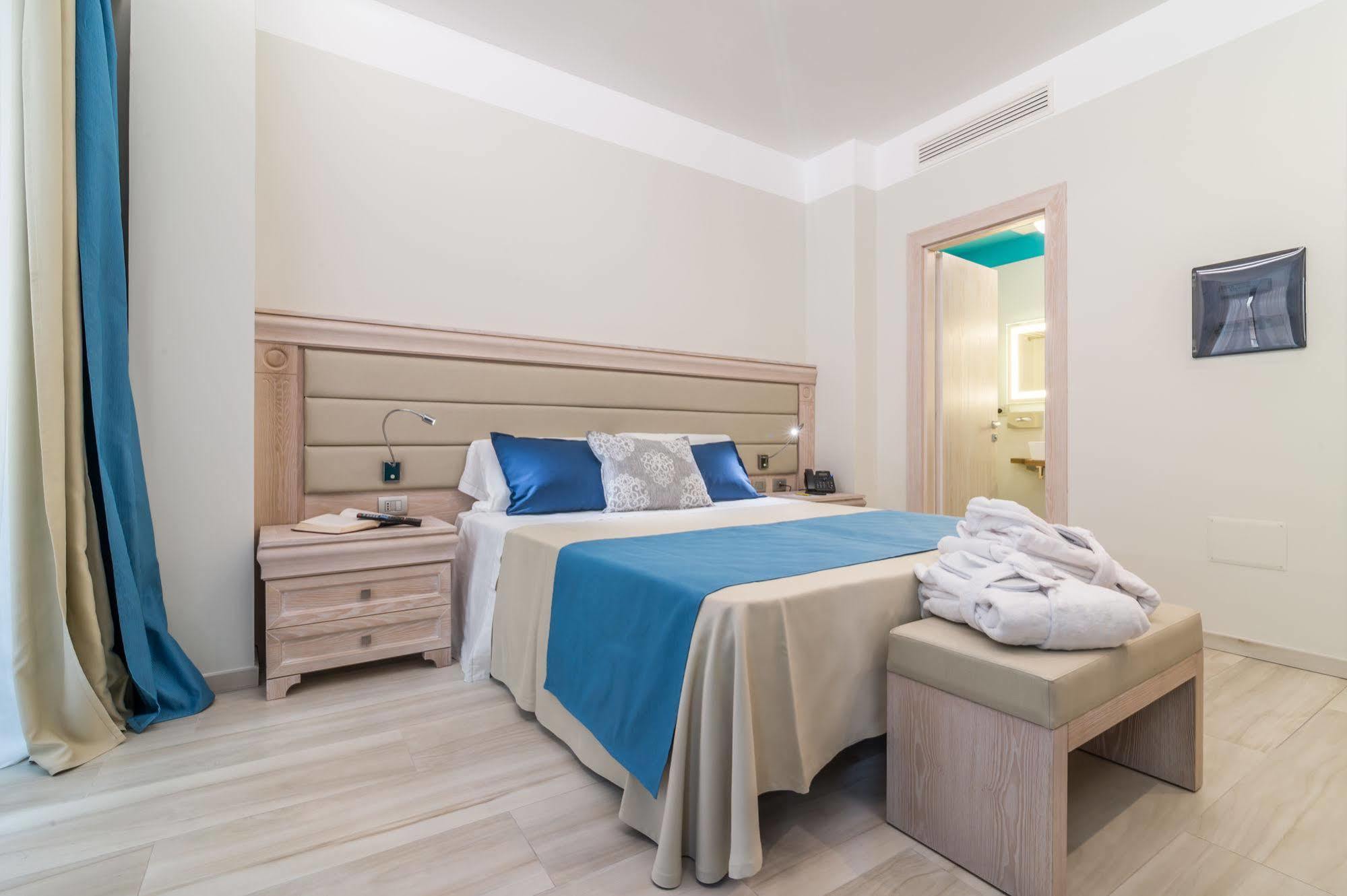קליארי L'Ambasciata Hotel De Charme מראה חיצוני תמונה