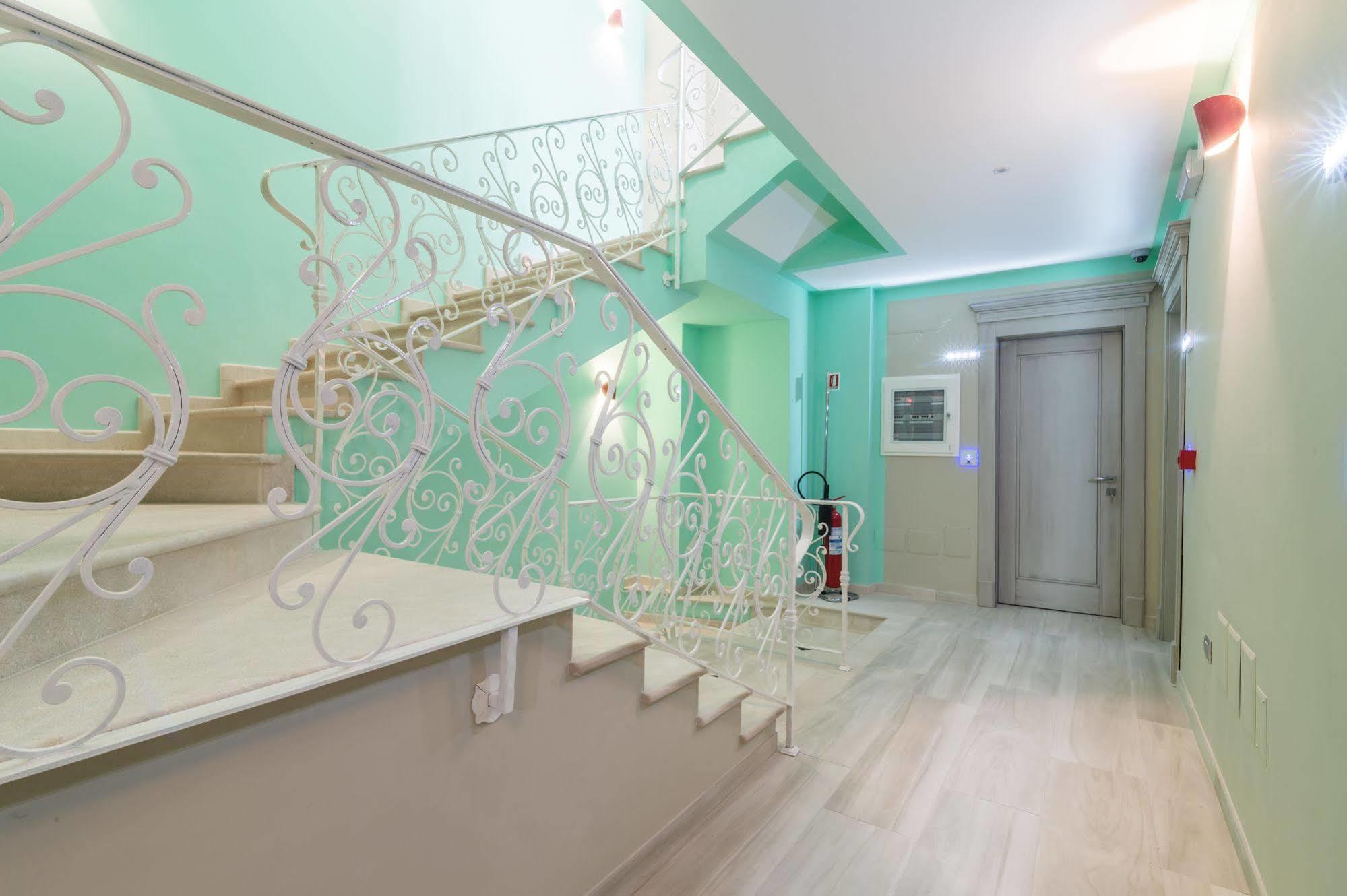 קליארי L'Ambasciata Hotel De Charme מראה חיצוני תמונה
